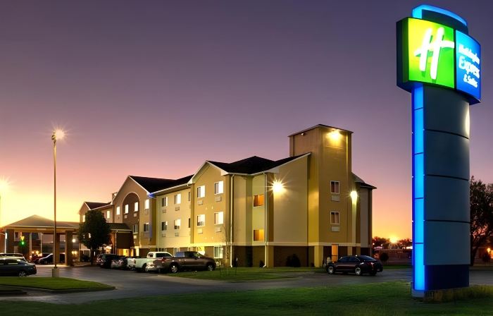 Holiday Inn Express & Suites CANYON by IHG
