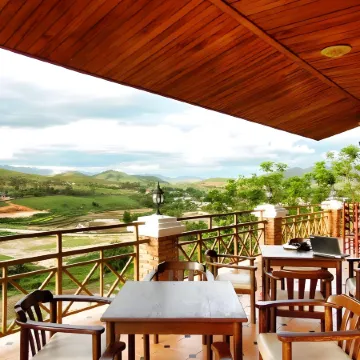 Vansana Plain of Jars Hotel