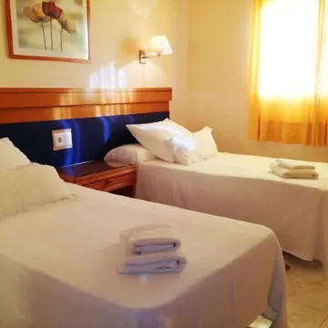 VILLAS 20 METERS FROM THE SEA OF THE SEA, WITH PRIVATE POOL.