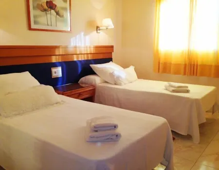 VILLAS 20 METERS FROM THE SEA OF THE SEA, WITH PRIVATE POOL. Отели в г. Корралехо