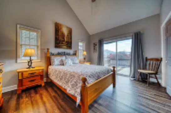 Mossy Oaks Lodge -Fireplace-Hot Tub-Firepit