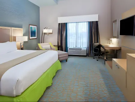 Holiday Inn Express & Suites Warner Robins North West Отели рядом с достопримечательностью «Парк Уэллстон»