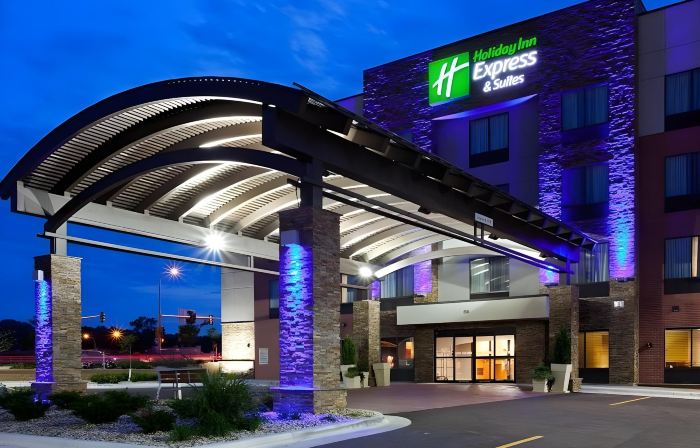 Holiday Inn Express & Suites FORT DODGE by IHG