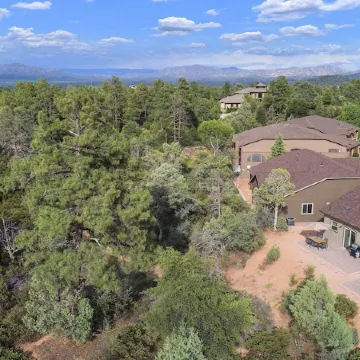 Watching Wildlife: Private Oasis for 4 w/ Patio, BBQ & Parking. Step Inside!