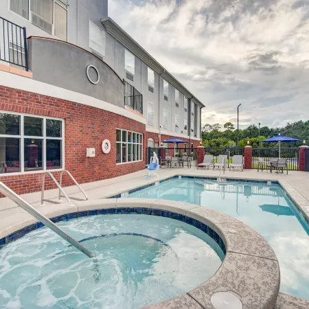 Holiday Inn Express & Suites FOLEY - N GULF SHORES by IHG