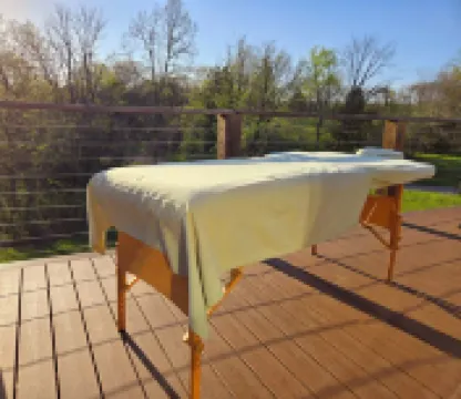 Beautiful home on the wine trail. Pool, cooks kitchen, incredible master suite