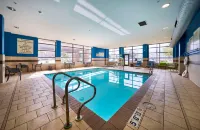 Hampton Inn & Suites Salinas فنادق في ساليناس