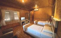 Danau Dariza Resort Hotel - Cipanas Garut - Balkoner