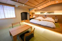 MATSUBA-YA RYOKAN - Parkplatz