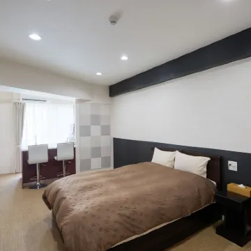 Grand Suite Shintoshin Hotels near Sonohyan-utaki Ishimon (Stone gate of the Sonohyan Shrine)