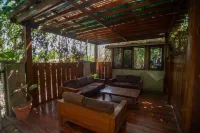 Charming Retreat  and Free Breakfast
