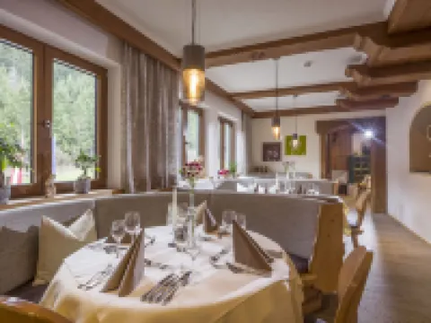 Hotel Waldfriede - der Logenplatz im Zillertal Hotels in Fügenberg