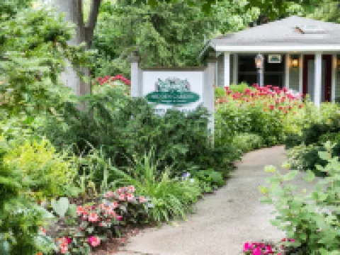 Hidden Garden Cottages & Suites Hotels in Saugatuck