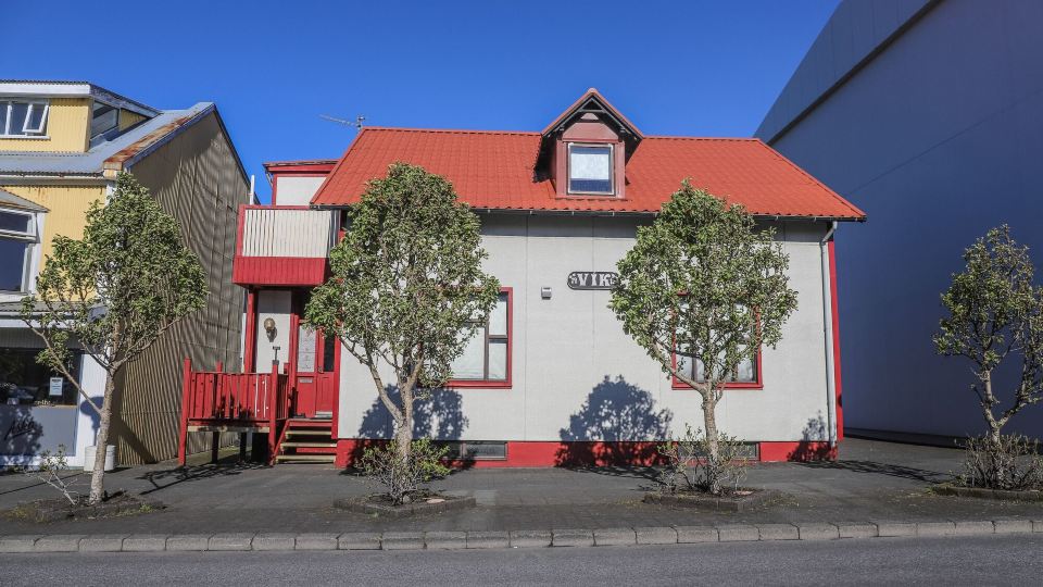 Lava Guesthouse