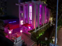 Shoreline Hotel Waikiki Hotel a 