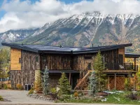 Blackstone B&B Hotels in Fernie