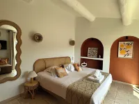 マ デ ロマラン, ジ オリジナル リレー ゴルドのホテル