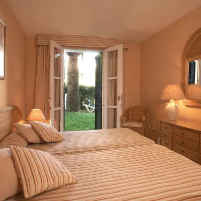 Ona Alanda Club Marbella Hoteles cerca de Golf Cabopino