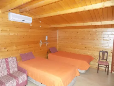 Bungalows Land'Shause Hotels in 