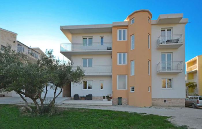 Lobster Apartments