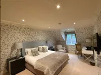The Airds Hotel and Restaurant