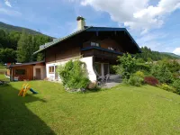 Scenic Apartment in Neukirchen am Großvenediger Near Ski Area