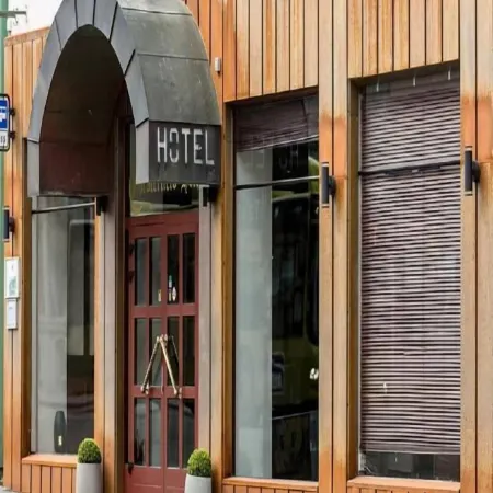 Chesterfield Hotel