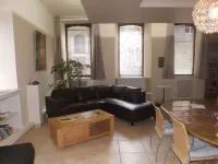 Urban premium ground floor cottage for 2-6 pers historic Fougeres, Label House of Fr.