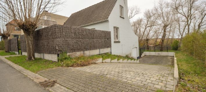 Villa Near Belgian Coast with Garden Hotele w: Koksijde