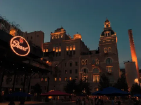 Cozy and Gorgeous 2Br1BA Near Amazing Downtown