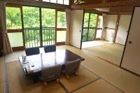 Yusukawa Guesthouse Coccoron Hotels in Seiyo