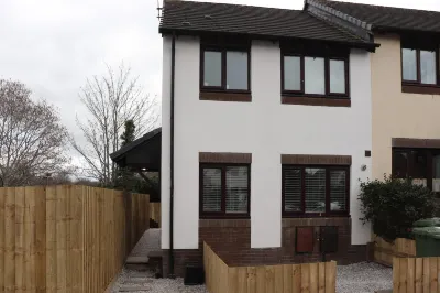 Hughes Contemporary Home in Barnstaple HSBC 주변 호텔