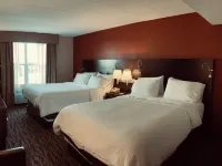 Pearl Street Hotel & Suites Hotels in La Crosse