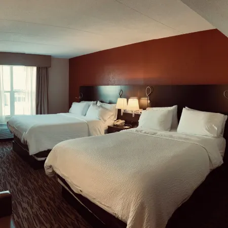 Pearl Street Hotel & Suites