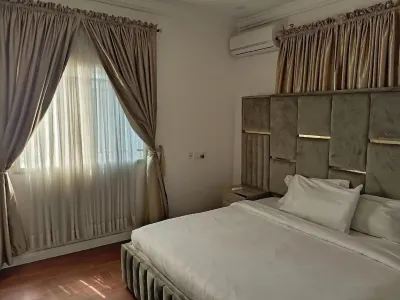The Shepherd's Hotel Hotels near Community