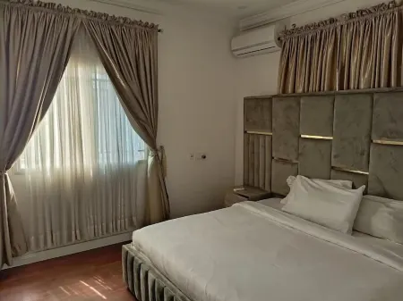 The Shepherd's Hotel