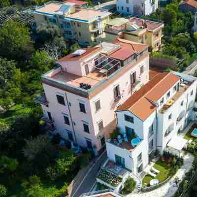 SorrentoVibes - Luxury Suite with Terrace Hotel Exterior