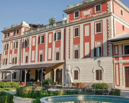 パーク ホテル ヴィラ ポテンツィアーニ リエーティのホテル