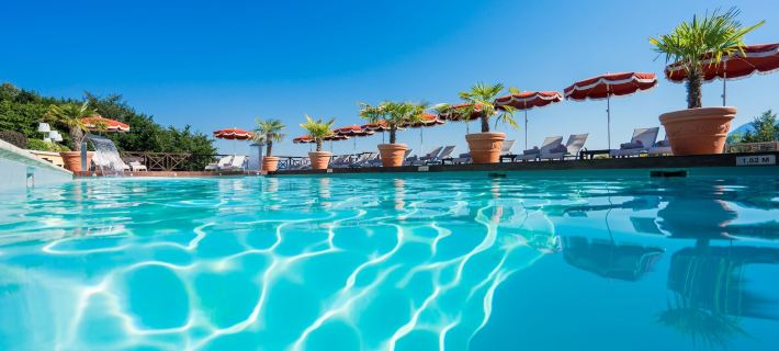 Les Trésoms Lake and Spa Resort Отели в г. Анси
