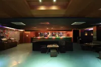 Silent Shores Resort & Spa - bar