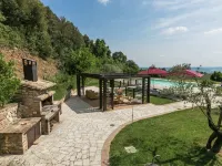 Luxury, Modern Apartment with Pool and Stunning Views Hotel in zona Convento del Sacro Speco di San Francesco