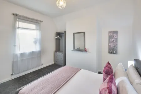 Host & Stay - the Railway Cottage