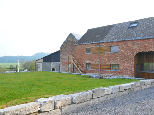 Holiday Home in Somme-Leuze with Sauna & Garden - Ramah Hewan Peliharaan