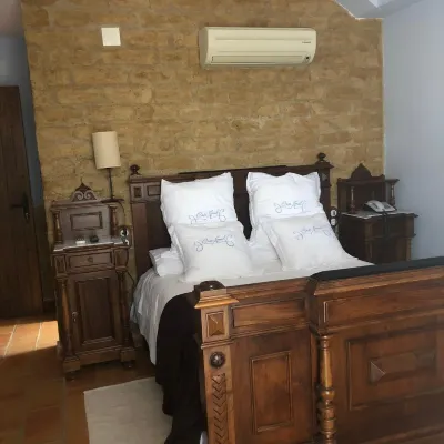 AparHotel Casa Arnal - Apartments