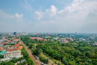 Modern Studio Apartment at Taman Melati Margonda Near Universitas Indonesia - Pools