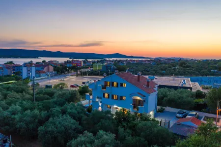 Villa Slavica Zadarvillas Отели в г. Sveti Filip i Jakov