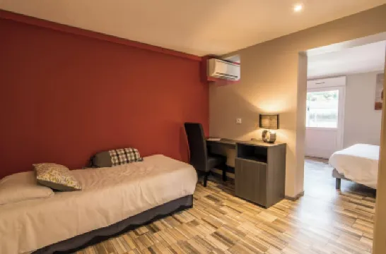 Brit Hotel Confort Foix โรงแรมใน