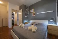 Suite 22