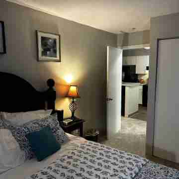 2 Br Con Patio Por El Centro Comercial Rooms