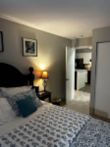 2 Br Con Patio Por El Centro Comercial